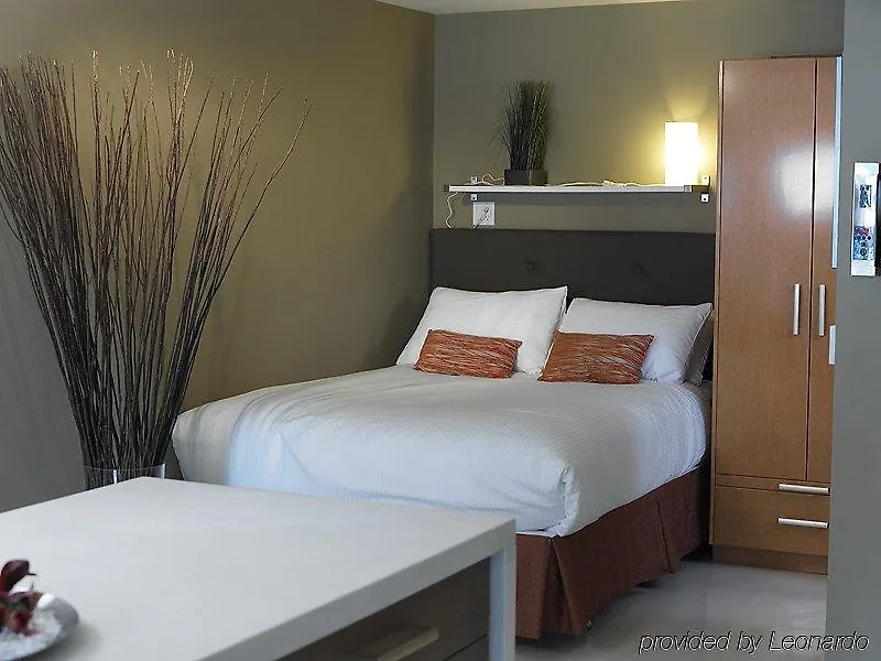 Nuvo Hotel Suites For Residence Calgary 3*,